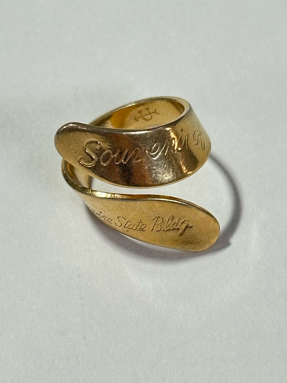 Vintage Adjustable Wrap Souvenir Ring NYC Manhattan Empire State Building 60s
